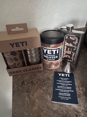 Yeti Rambler wetlands camo limited release flask, shot glass NIB, 12oz colster